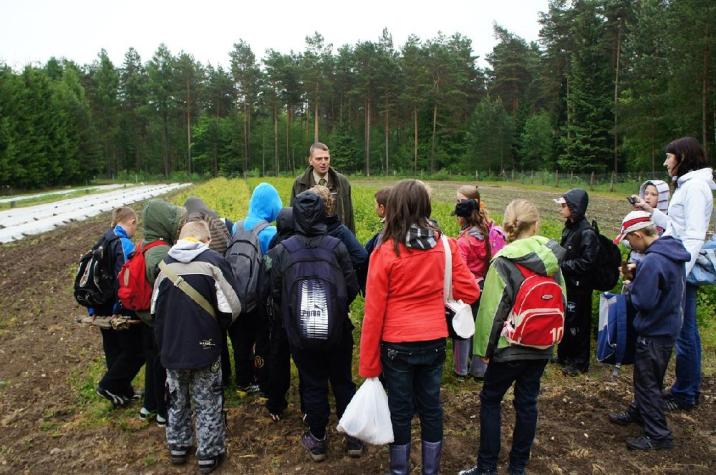 Zajęcia na Szkółce Leśnej (fot. A. Jankowska)